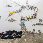 Girolamo Marri,“神秘的大师，他的论文， 他的徒弟和他们妄想出来眩晕的人物我，装置和艺术行为，现场品，布基胶带, 2013