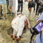 Girolamo Marri,“神秘的大师，他的论文， 他的徒弟和他们妄想出来眩晕的人物我，装置和艺术行为，现场品，布基胶带, 2013